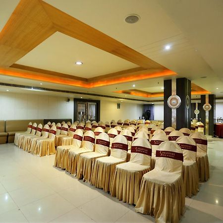 Hotel Sitara Grand Hyderabad Bagian luar foto