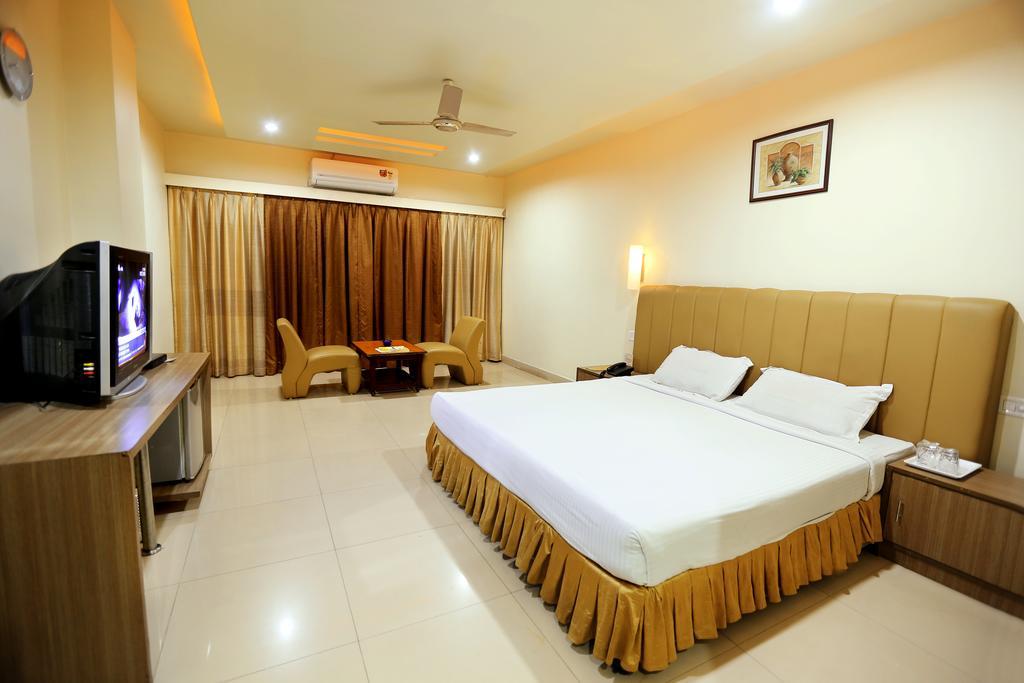 Hotel Sitara Grand Hyderabad Bagian luar foto