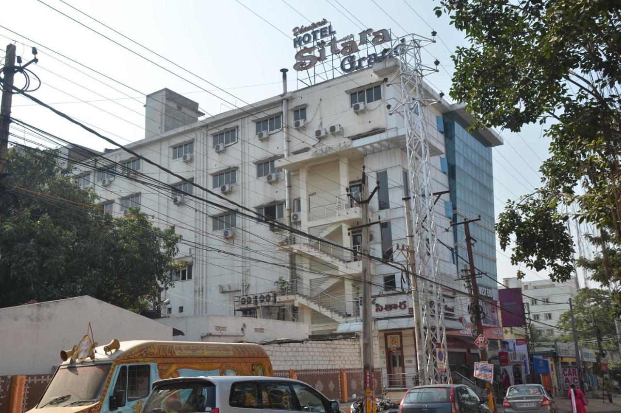 Hotel Sitara Grand Hyderabad Bagian luar foto