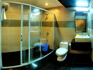 Hotel Sitara Grand Hyderabad Bagian luar foto